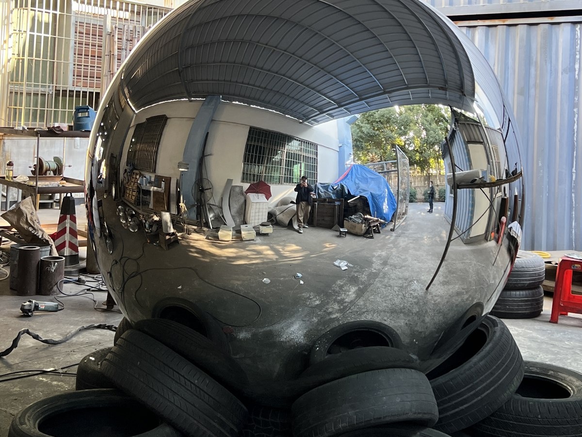 Mirror sphere surface quality inspection